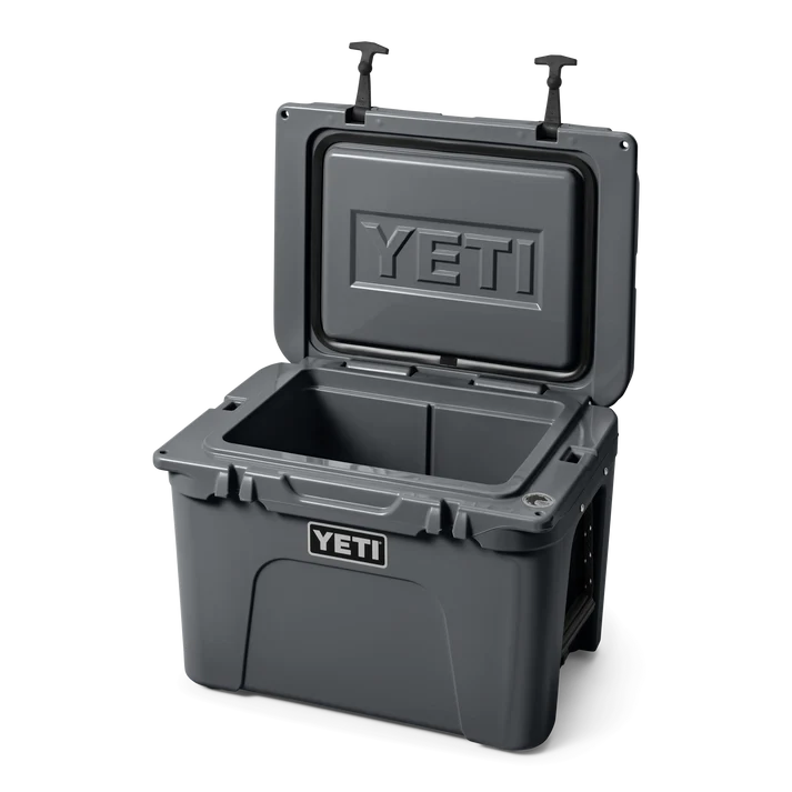 YETI TUNDRA 35 Cool Box - Including Custom Logo