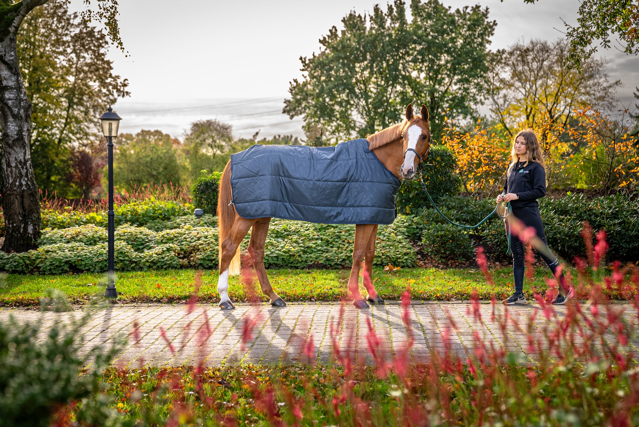 Aloga Liner 200G - Including Custom Embroidery